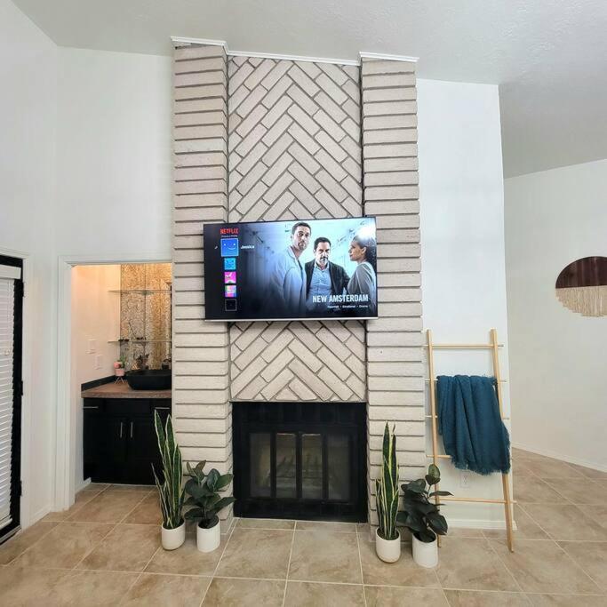 The Ritz Spa Sanctuary Hot Tub/Patio/Fam/Pet 拉斯克鲁塞斯 外观 照片
