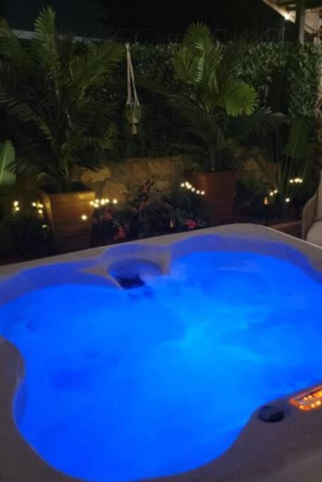 The Ritz Spa Sanctuary Hot Tub/Patio/Fam/Pet 拉斯克鲁塞斯 外观 照片
