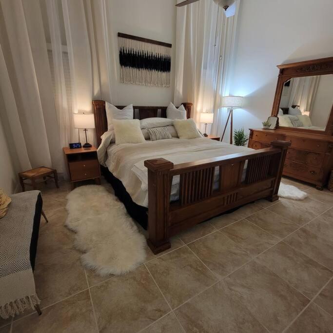 The Ritz Spa Sanctuary Hot Tub/Patio/Fam/Pet 拉斯克鲁塞斯 外观 照片